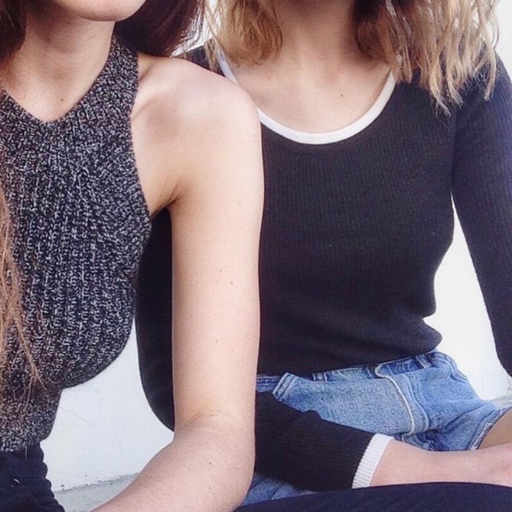 Brandy Melville Cropped Sweater